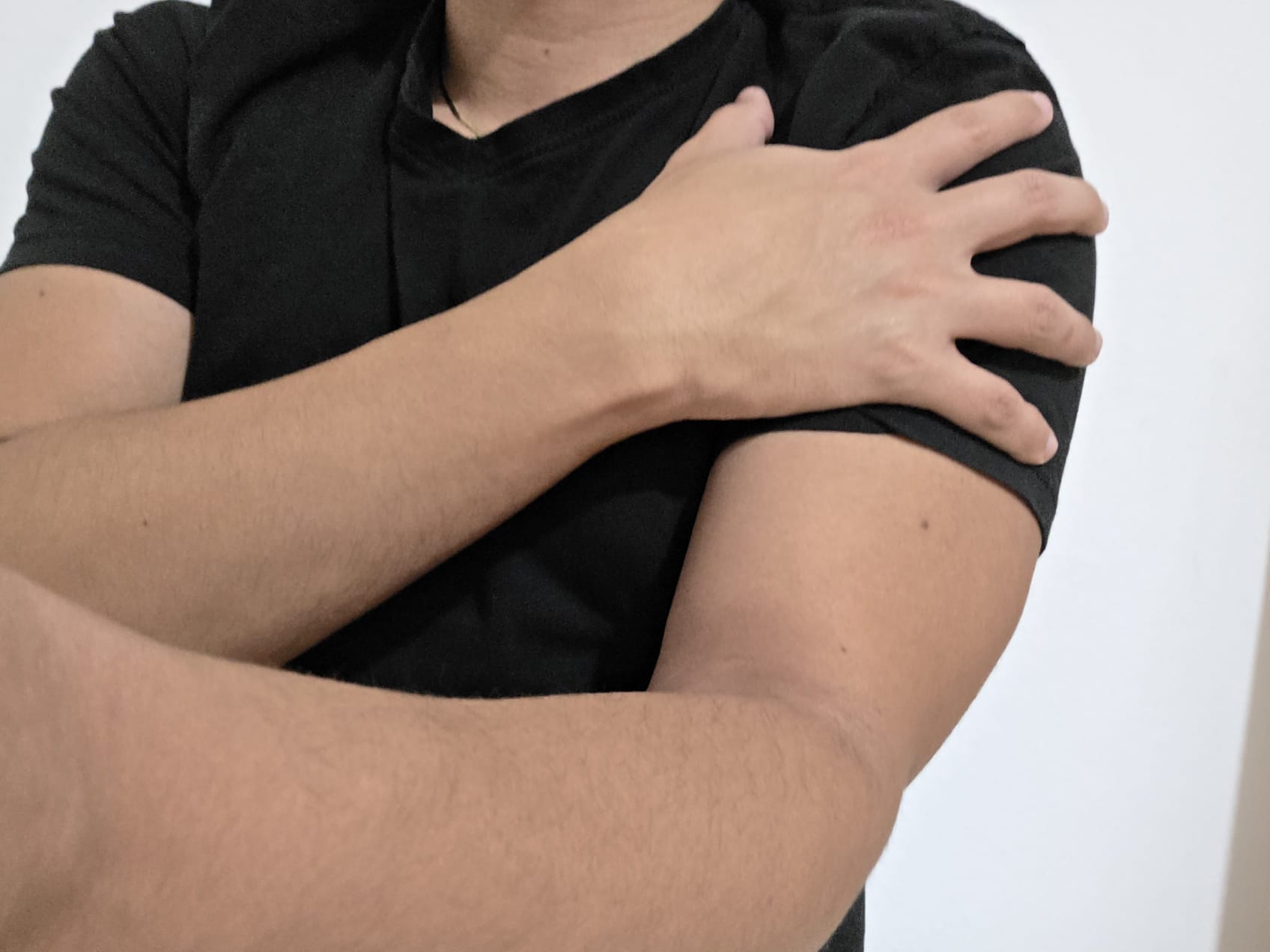 [Original] La empatía nos hace más humanos y ser humano, está por encima de cualquier nacionalidad orientación sexual color de piel o religión. [English] Empathy makes us more human and humane; it transcends nationality, sexual orientation, skin colour, or religion.